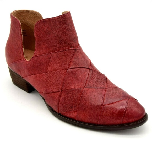 Seychelles Shoes - Seychelles Criss Cross Leather Ankle Boot 9 New